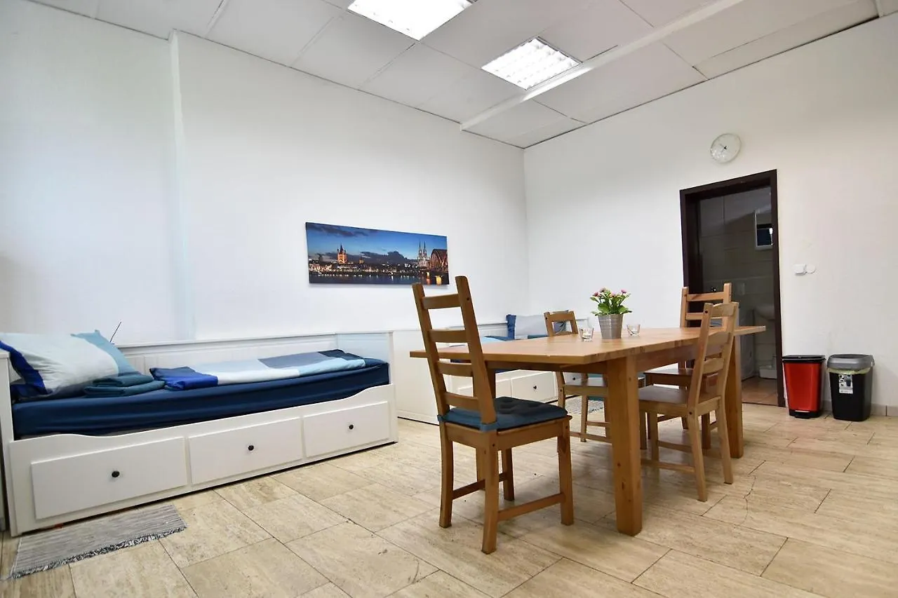 דירות Boardinghouse In Cologne *Free Wifi* 0*,